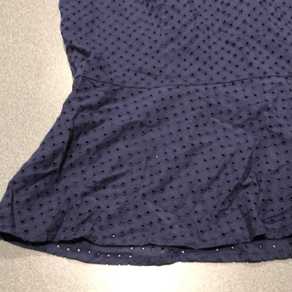 Liz Claiborne Career PM Eyelet Button Down Sleeveless Shirt - Picture 13 of 14